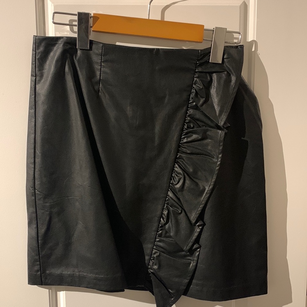 NWT pleather skirt